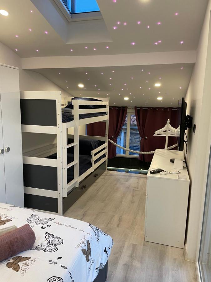 Star Apartment Пиран Экстерьер фото