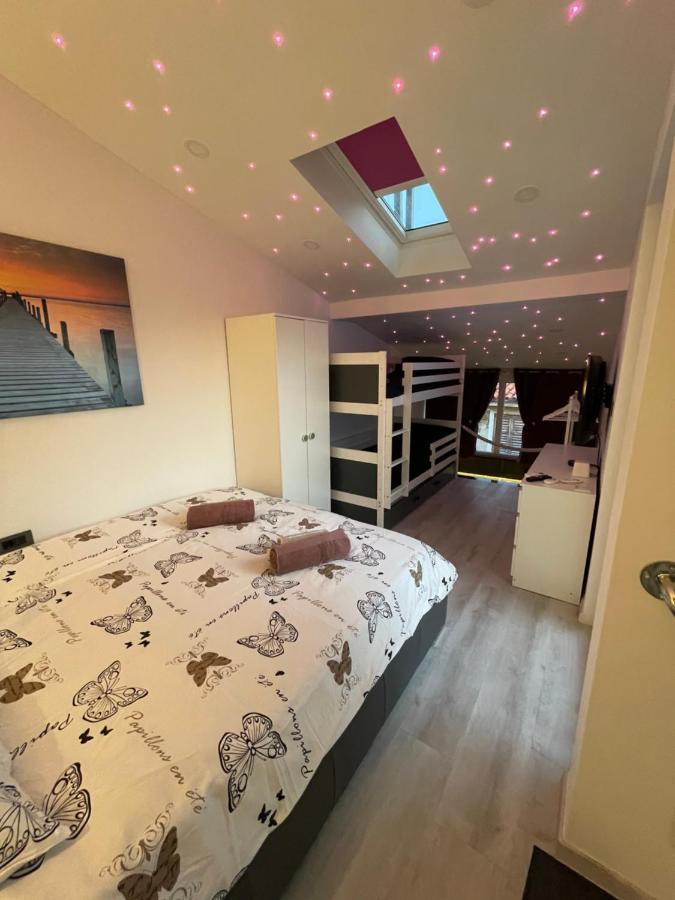 Star Apartment Пиран Экстерьер фото