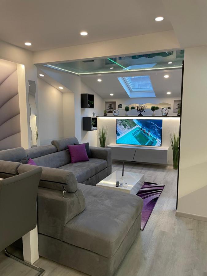 Star Apartment Пиран Экстерьер фото