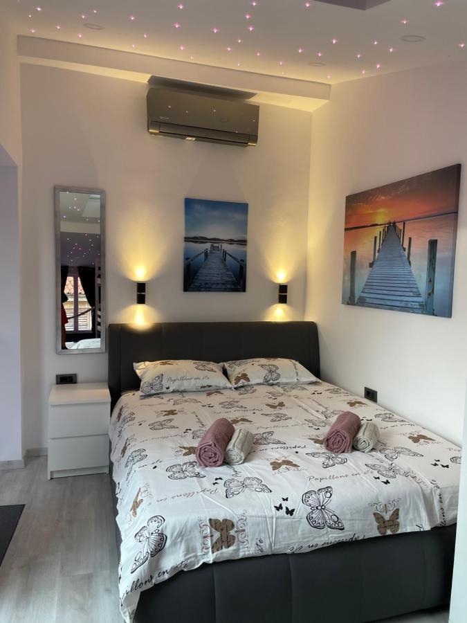 Star Apartment Пиран Экстерьер фото